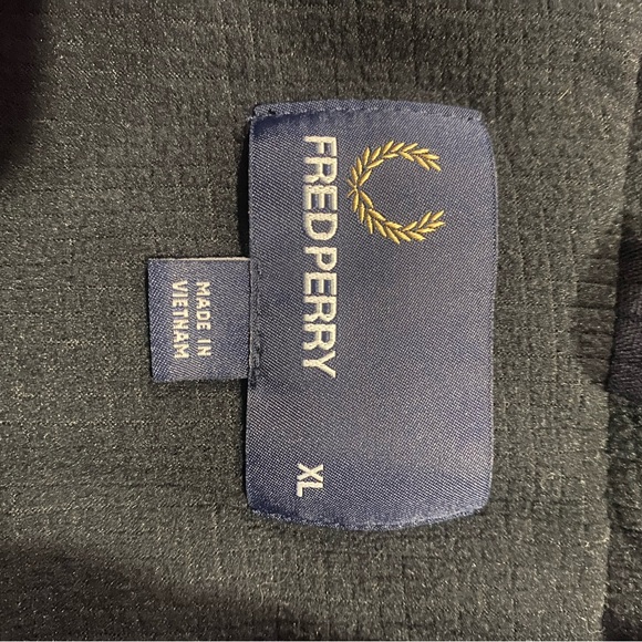 Fred Perry hooded jacket - Picture 5 of 6